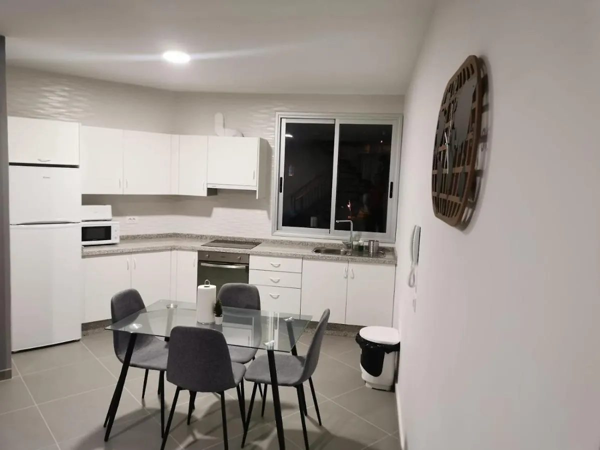 Appartement amplio duplex à Tamaimo