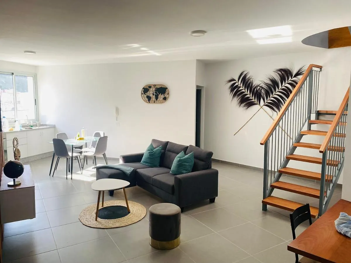 Appartement amplio duplex à Tamaimo