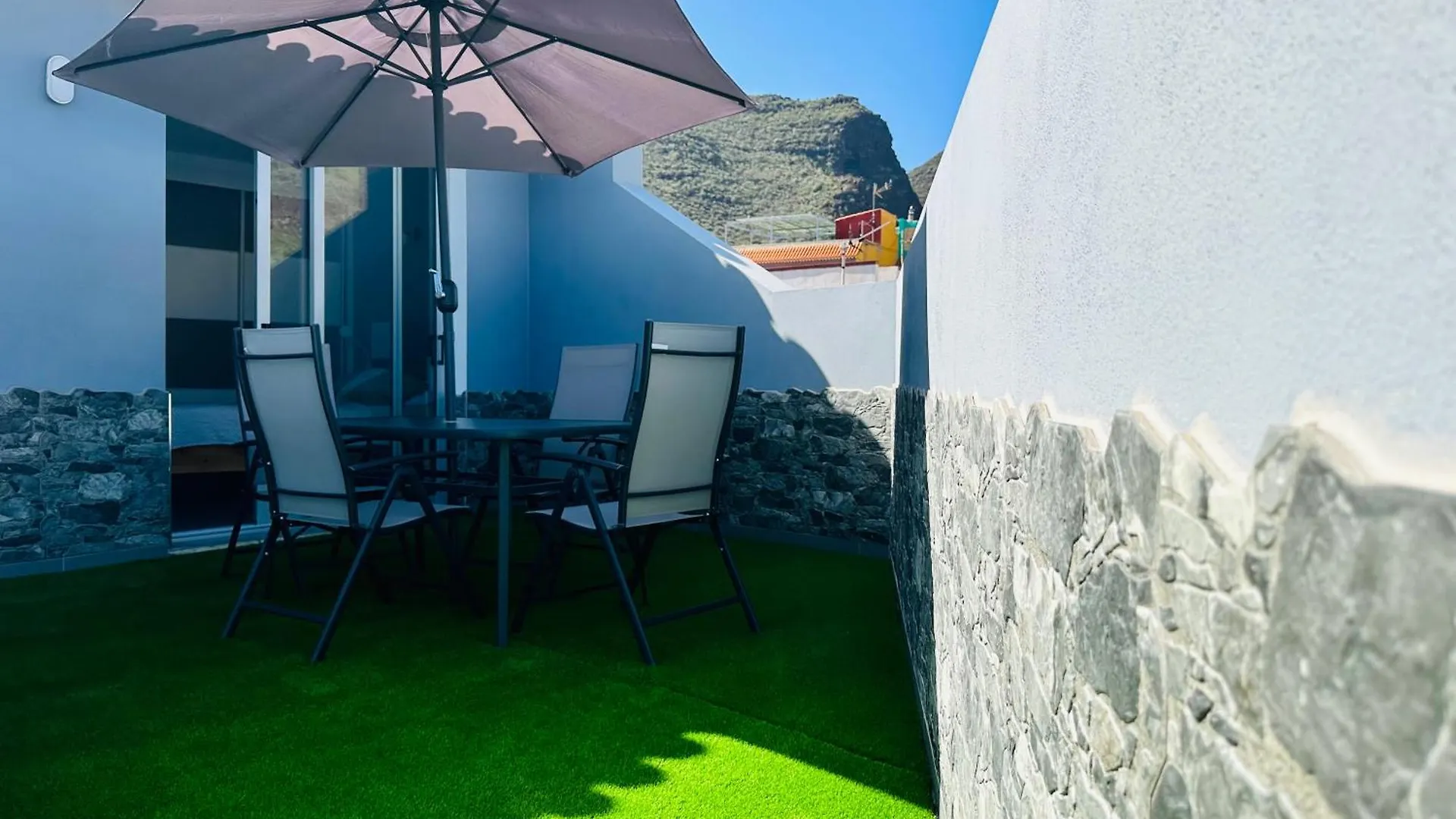Amplio Duplex Apartment Tamaimo